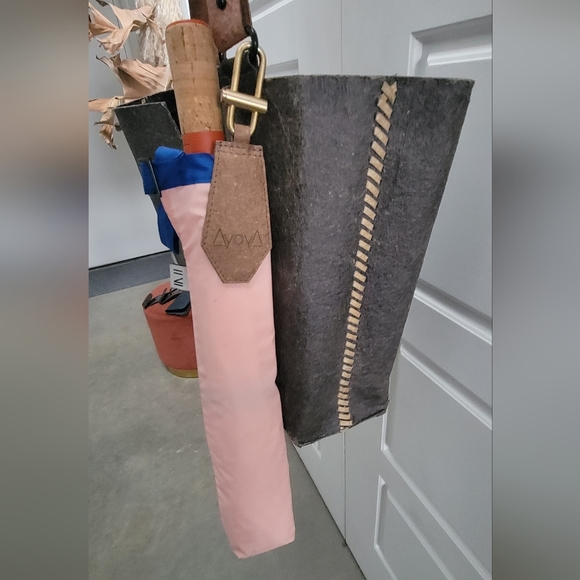 EYASI magnetic holder Pink - Picture 4 of 9